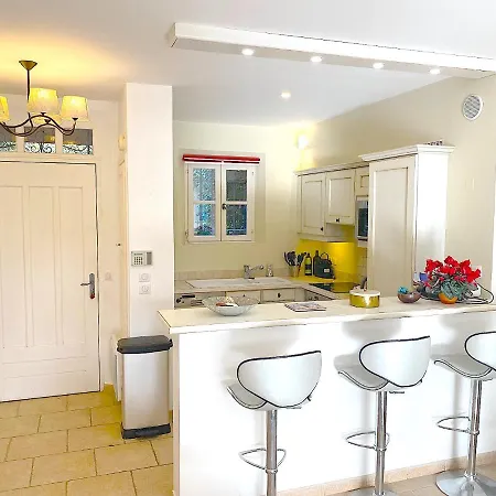 Holiday home Maison Domaine Golf Country Club De St-tropez *